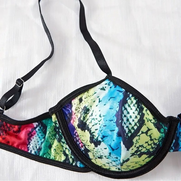 Multi Color Snake Print Set - Picture 2 of 5